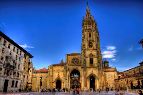 Fachada - Catedral de Oviedo