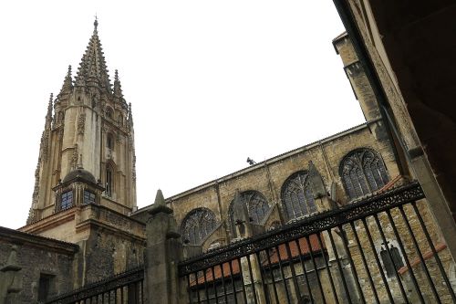 Campanario - Oviedo Cathedral