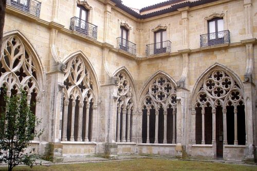 Claustro de San Leocadia - Oviedo Cathedral