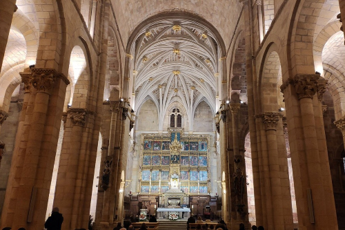 En el interior, Capilla Mayor